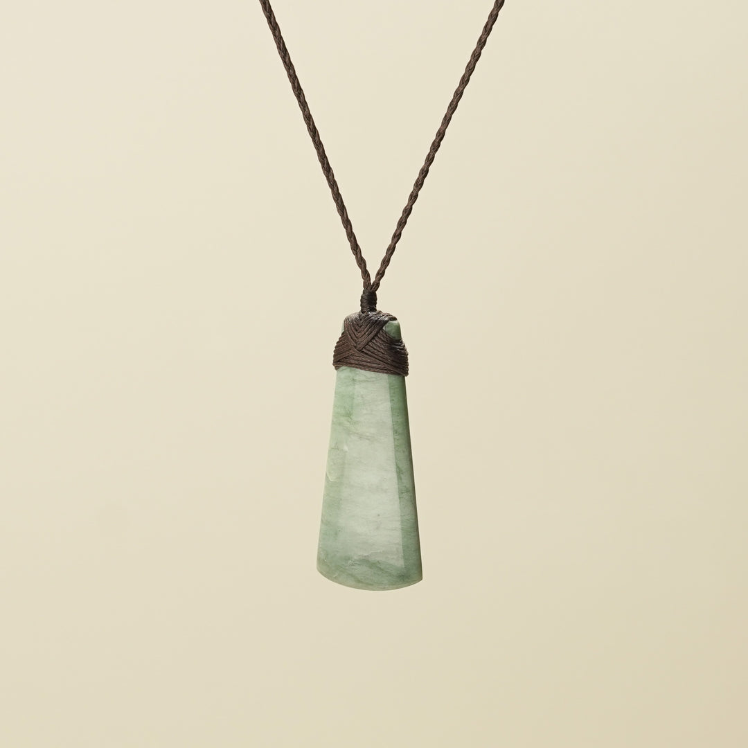 Medium Inanga Pounamu Toki