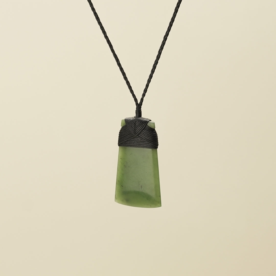 Medium Kahurangi Pounamu Toki