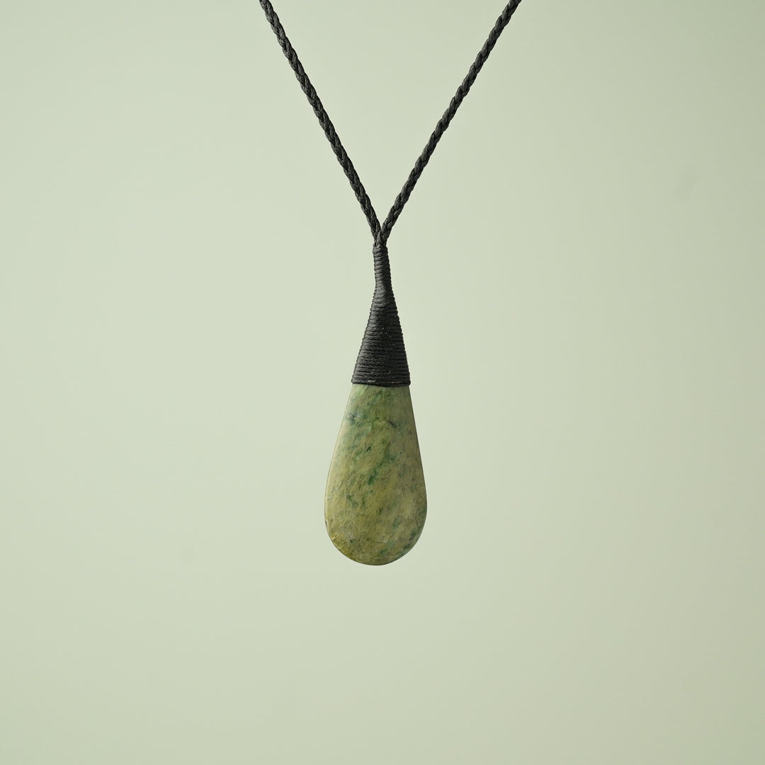 Medium Raukaraka Roimata Teardrop Pendant