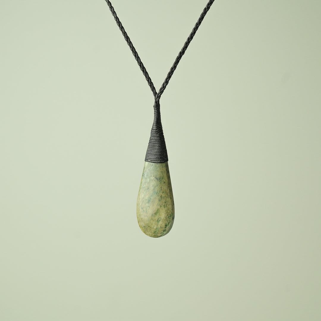 Medium Raukaraka Roimata Teardrop Pendant