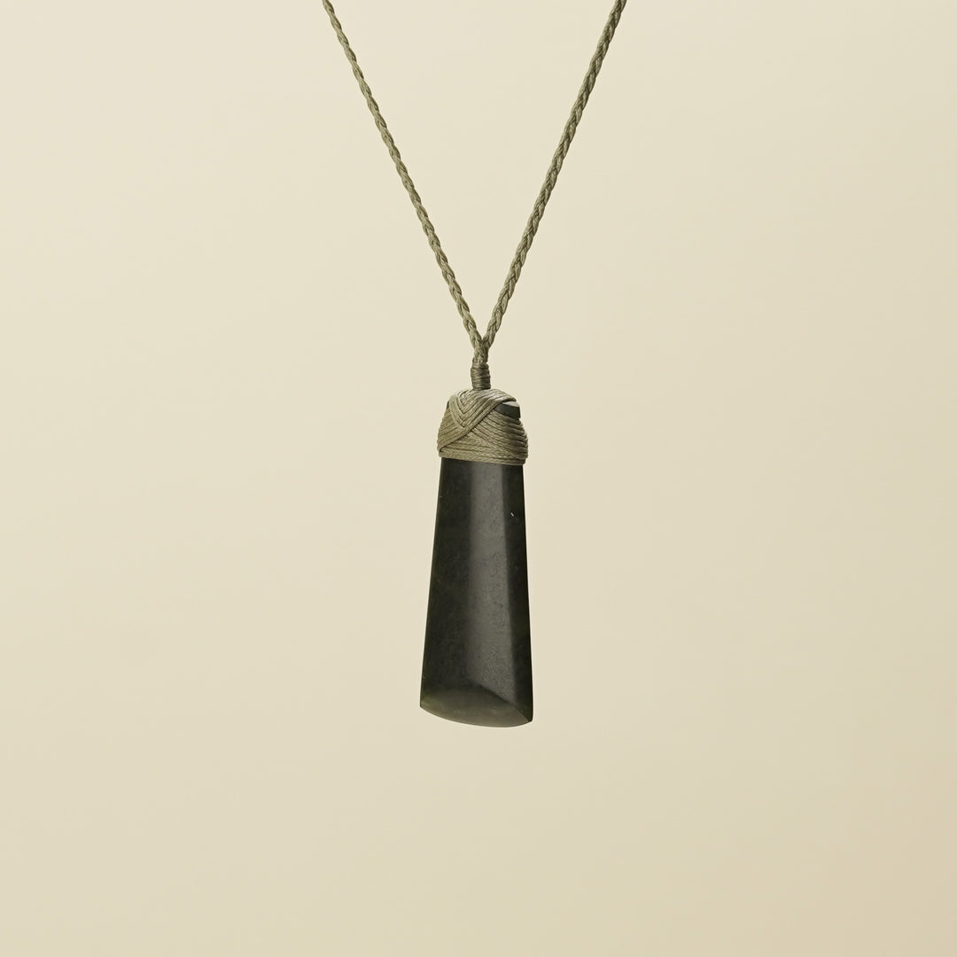 Kawakawa Toki Small Pounamu Pendant Khaki Binding