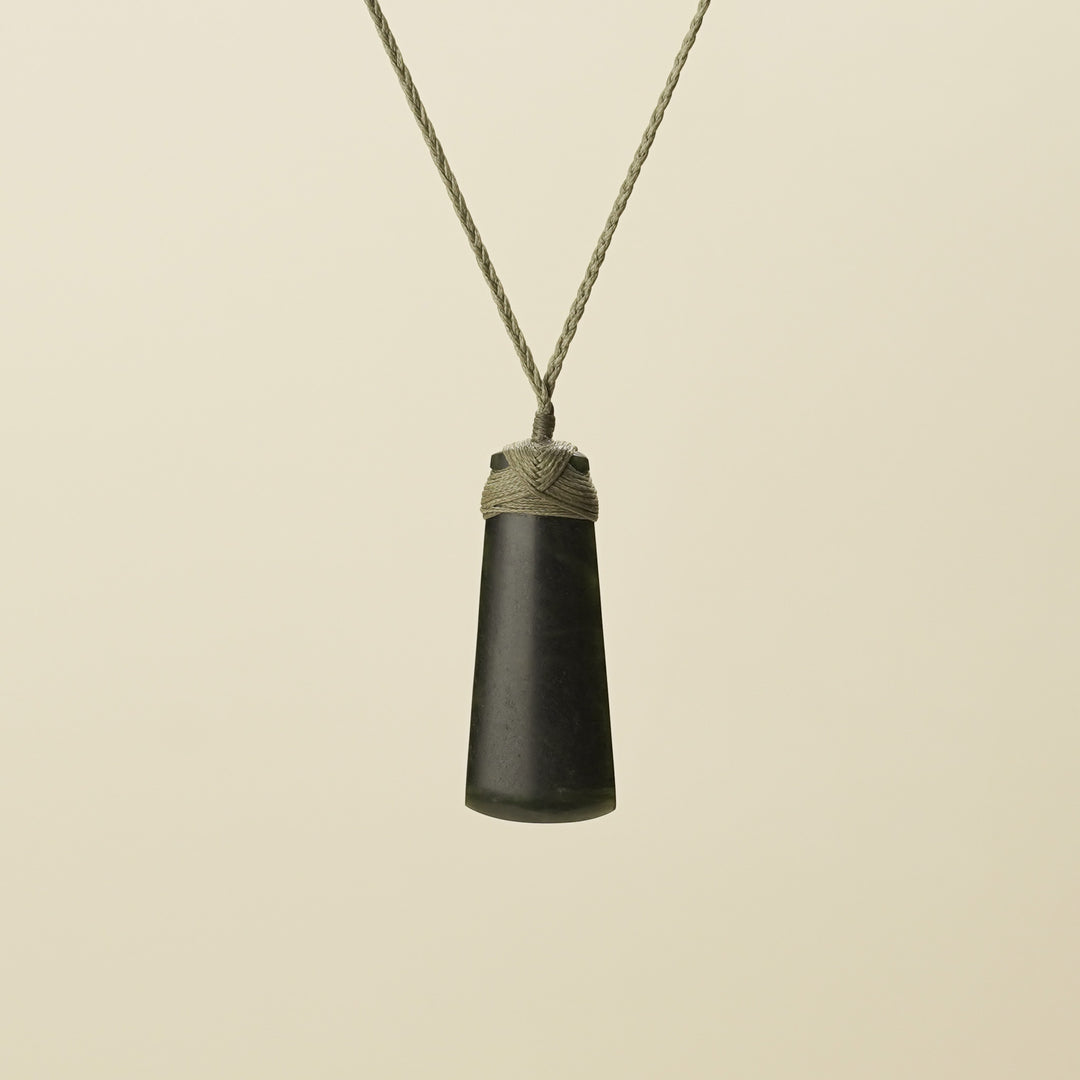 Kawakawa Toki Small Pounamu Pendant Khaki Binding