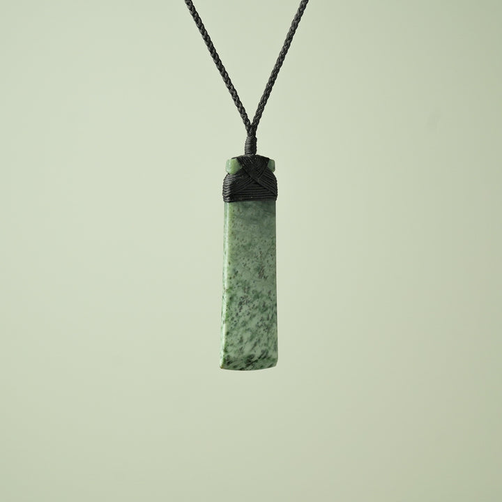 Large Kokopu Pounamu Toki Pendant