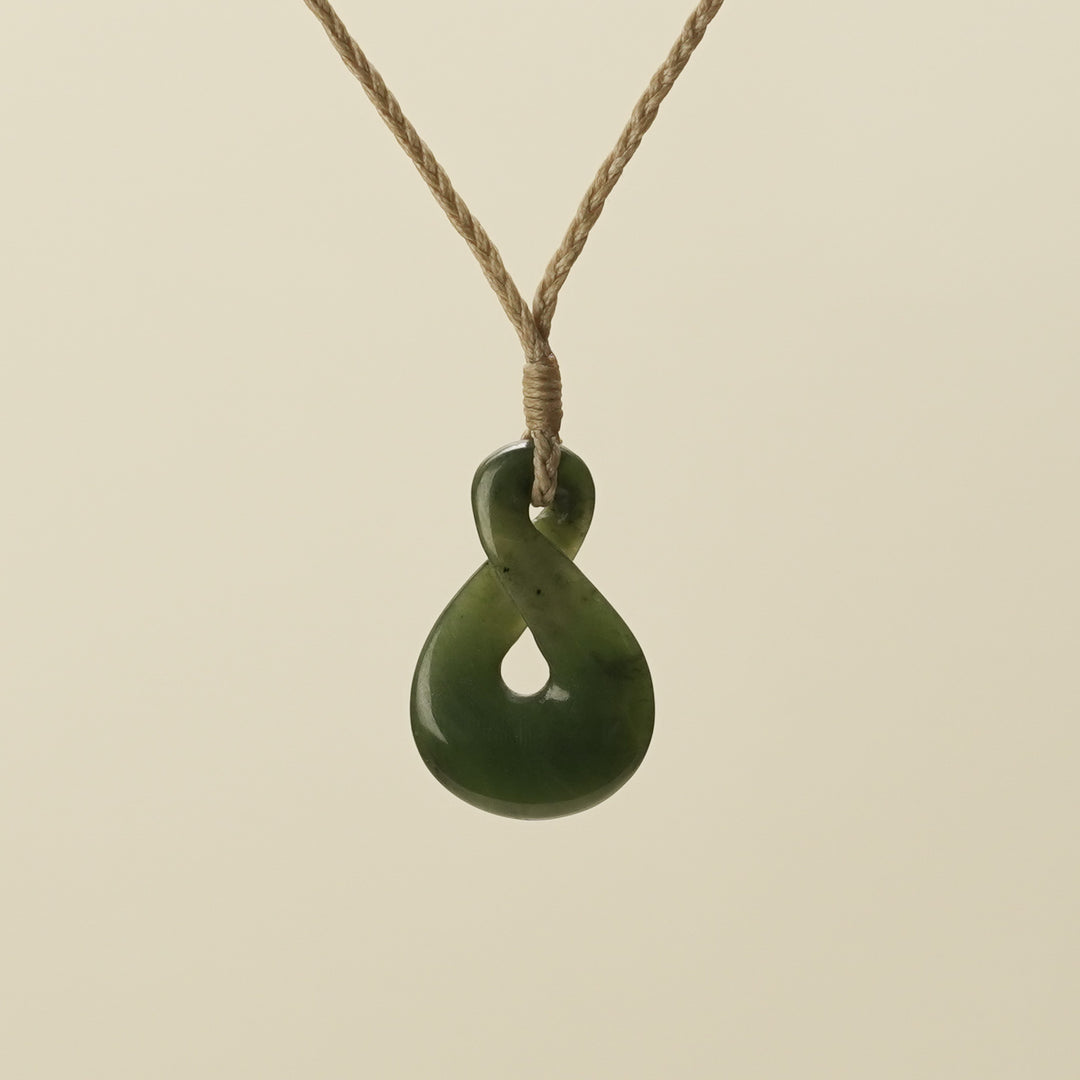 Pikorua Pounamu Medium Pendant