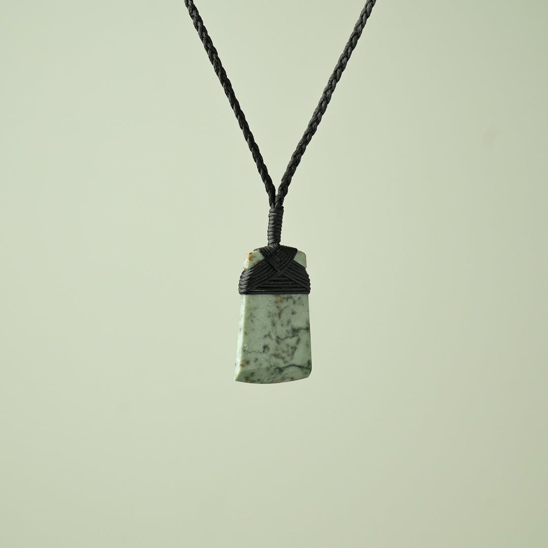 Small Inanga Pounamu Toki Pendant