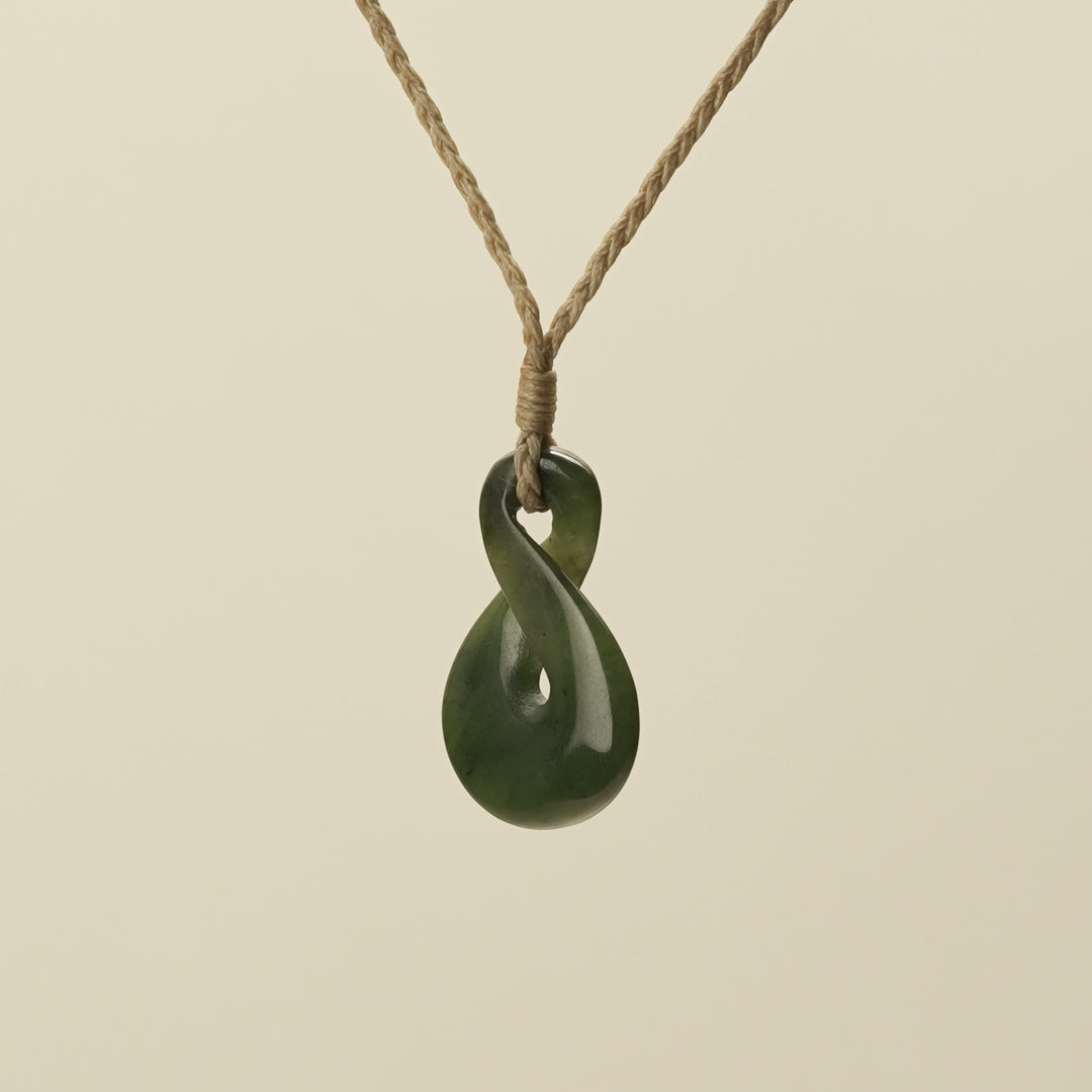 Pikorua Pounamu Medium Pendant
