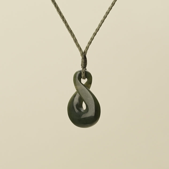 Pikorua Pounamu Medium Pendant