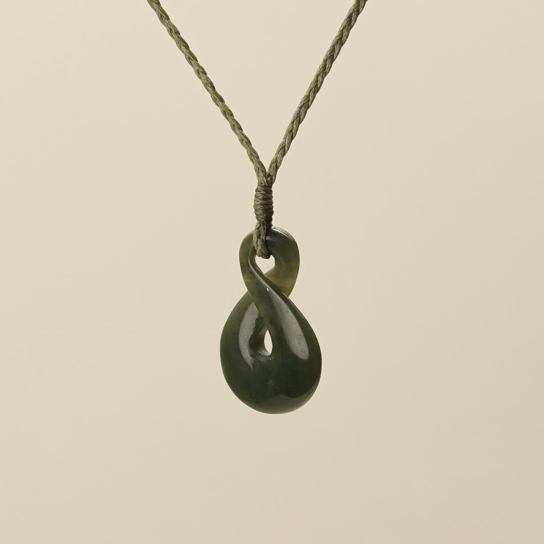 Pikorua Pounamu Medium Pendant