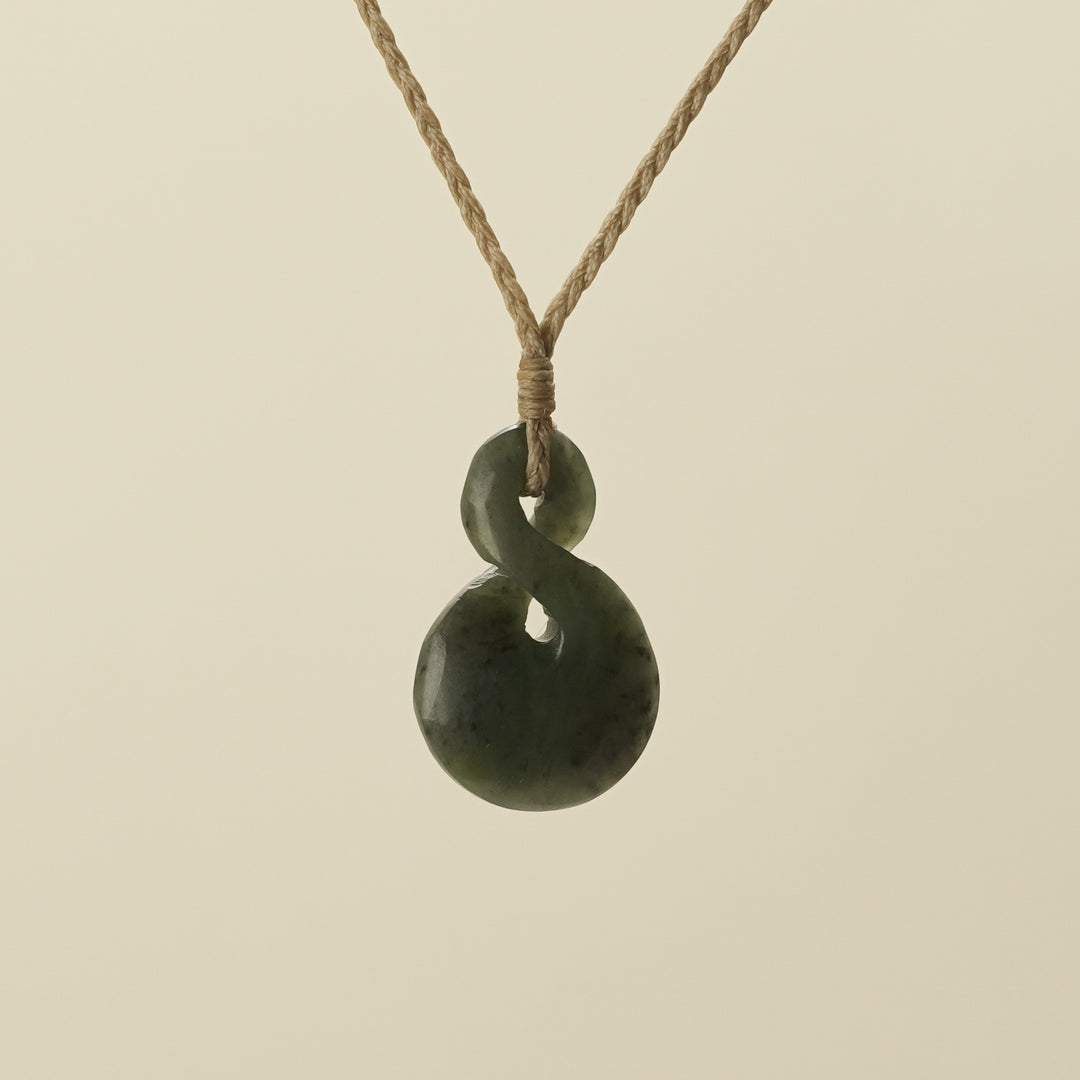Pikorua Pounamu Medium Pendant