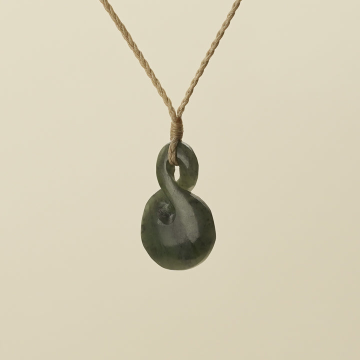 Pikorua Pounamu Medium Pendant
