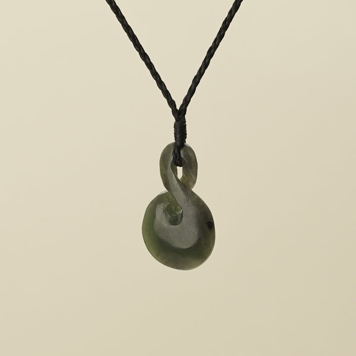 Pikorua Pounamu Medium Pendant