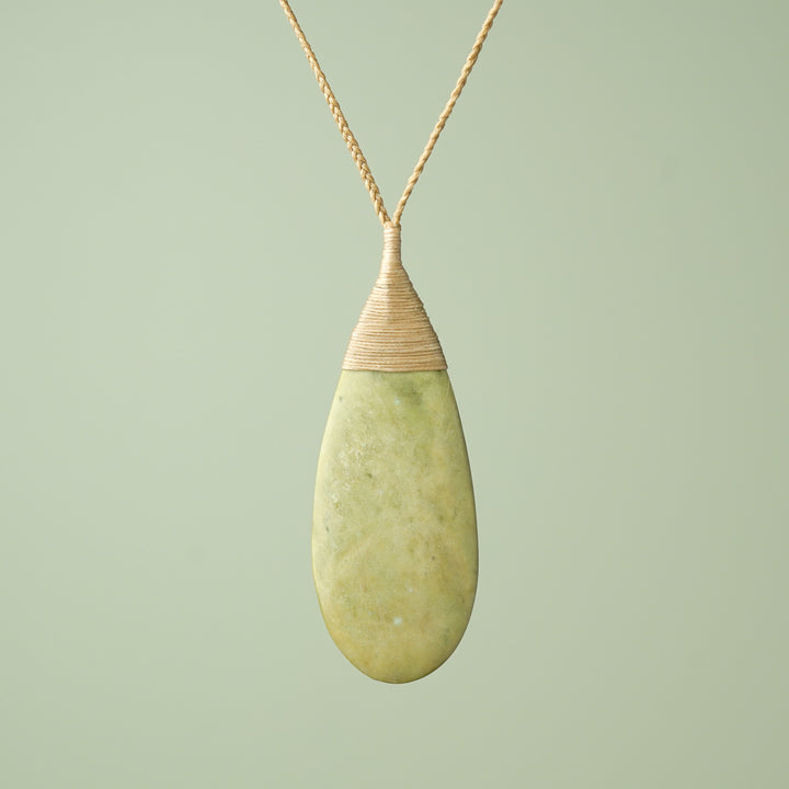 Large Raukaraka Roimata Teardrop Pendant