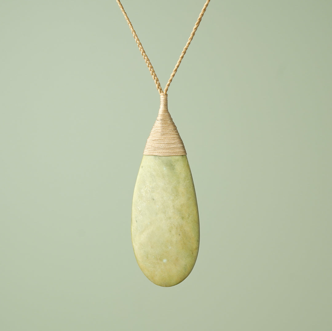Large Raukaraka Roimata Teardrop Pendant