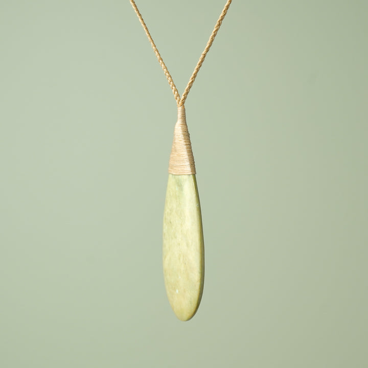 Large Raukaraka Roimata Teardrop Pendant
