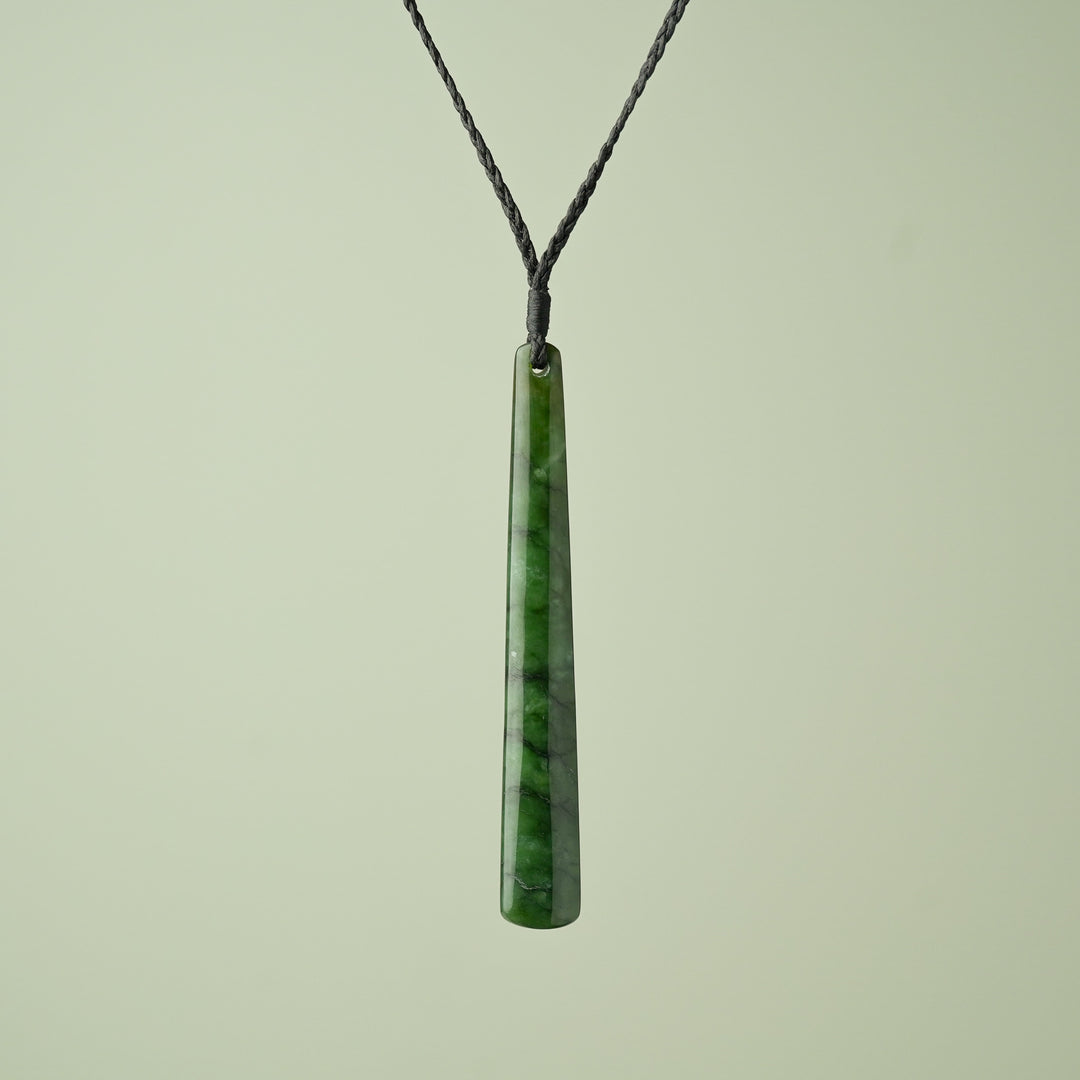 Medium Large Kahurangi Roimata Pendant