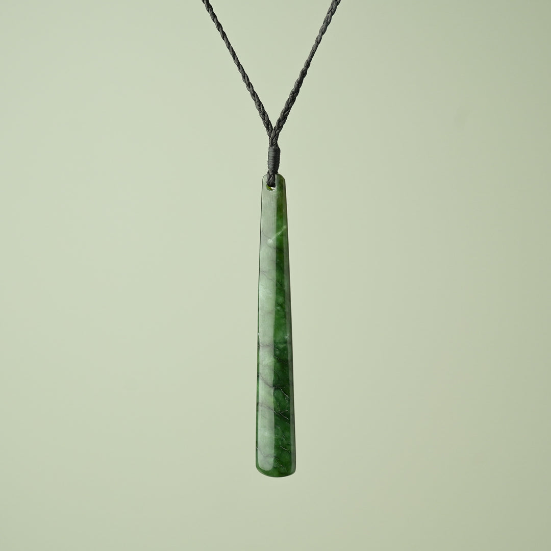 Medium Large Kahurangi Roimata Pendant