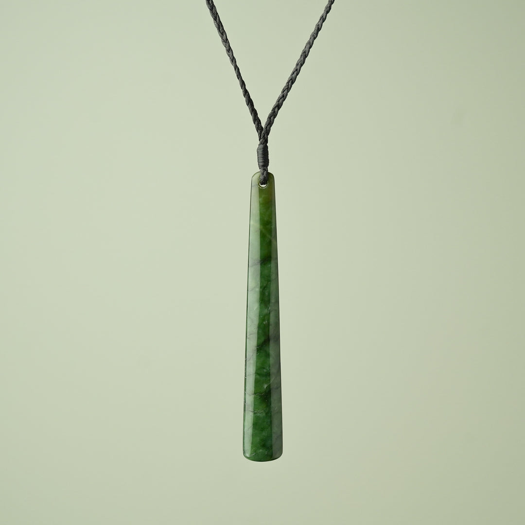 Medium Large Kahurangi Roimata Pendant