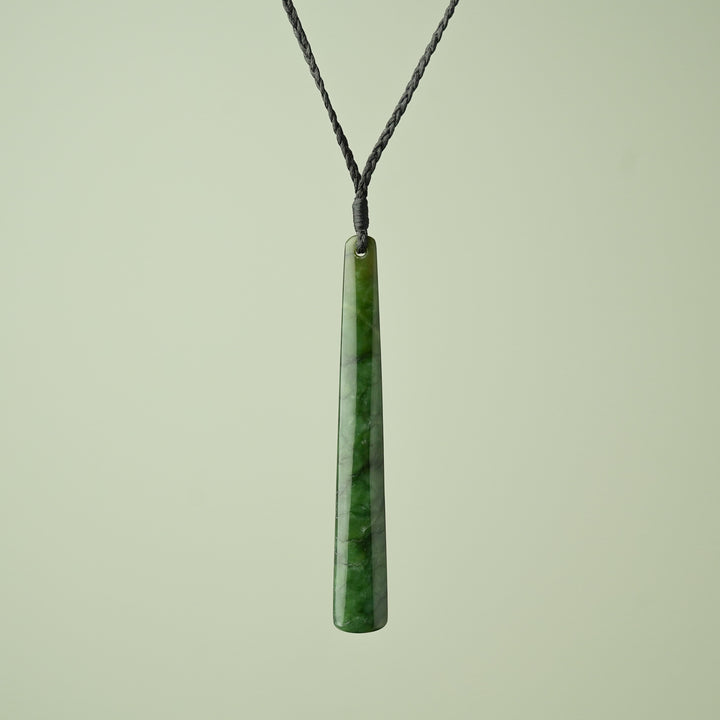 Medium Large Kahurangi Roimata Pendant