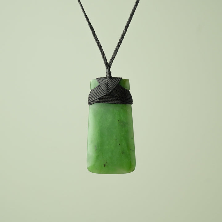 Medium Large Greenstone Toki