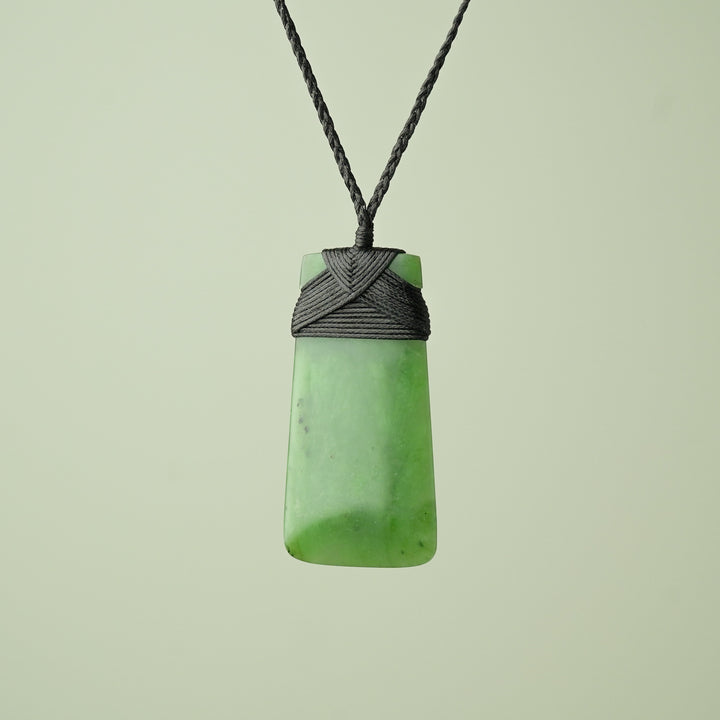 Medium Large Greenstone Toki