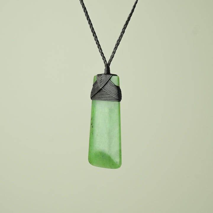 Medium Large Greenstone Toki