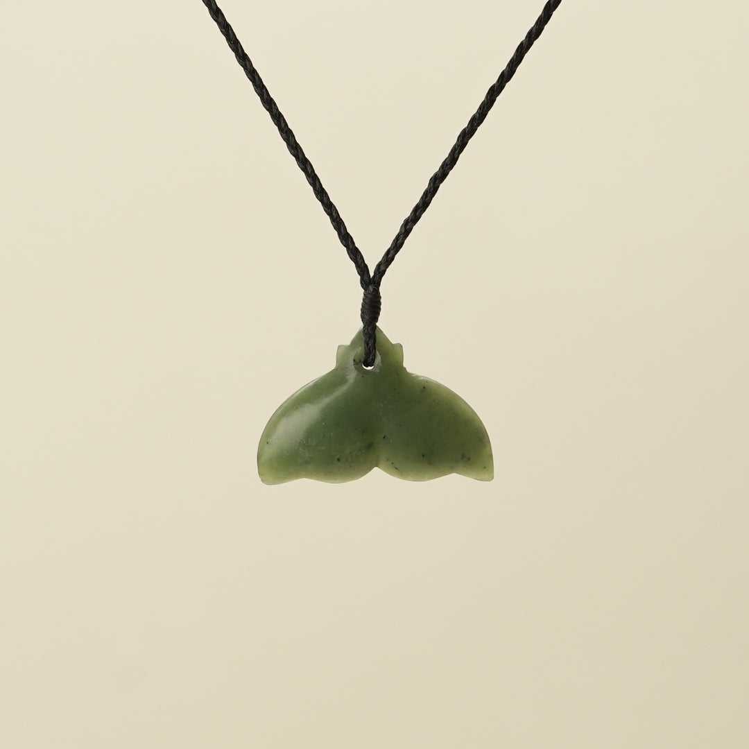 Whaletail Medium Pounamu Pendant