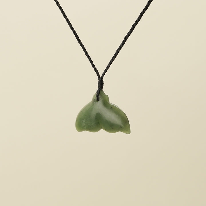 Whaletail Medium Pounamu Pendant