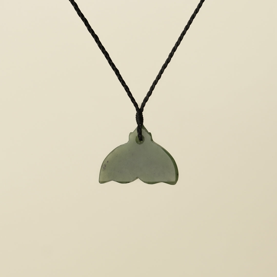 Whaletail Medium Pounamu Pendant