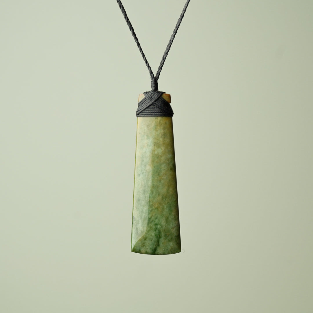 Extra Large Greenstone Toki, Matte