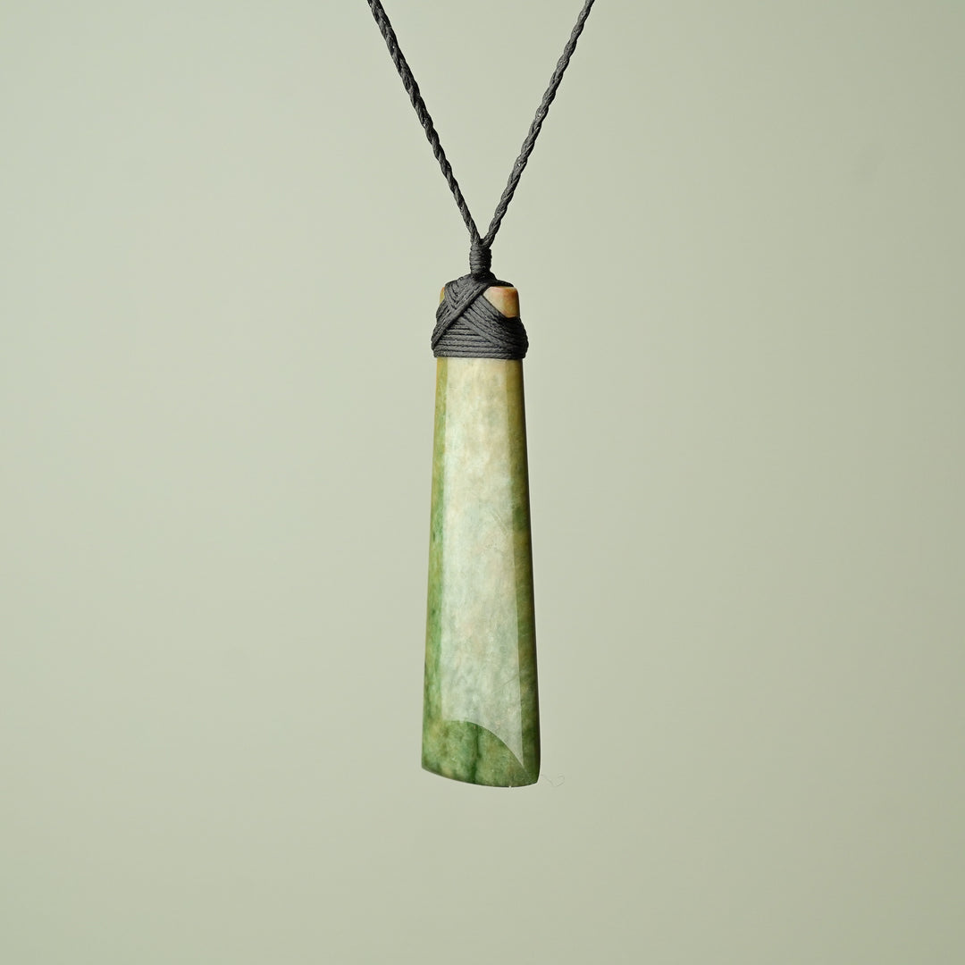 Extra Large Greenstone Toki, Matte