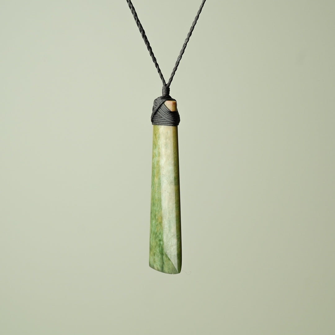 Extra Large Greenstone Toki, Matte