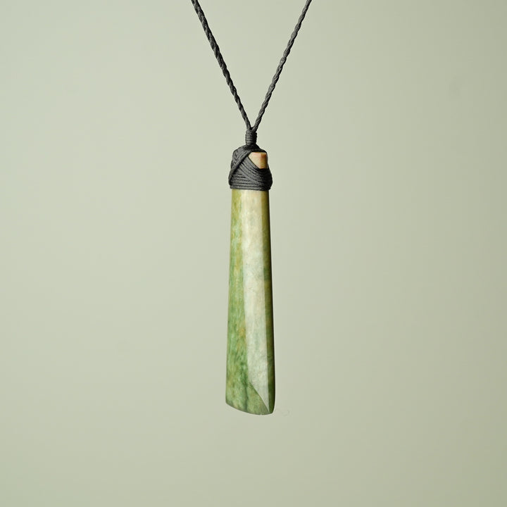 Extra Large Greenstone Toki, Matte