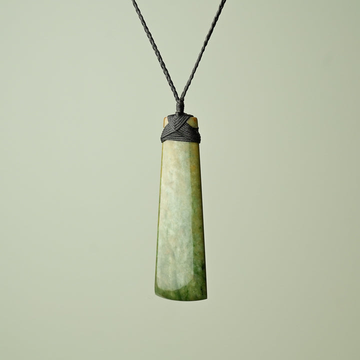 Extra Large Greenstone Toki, Matte