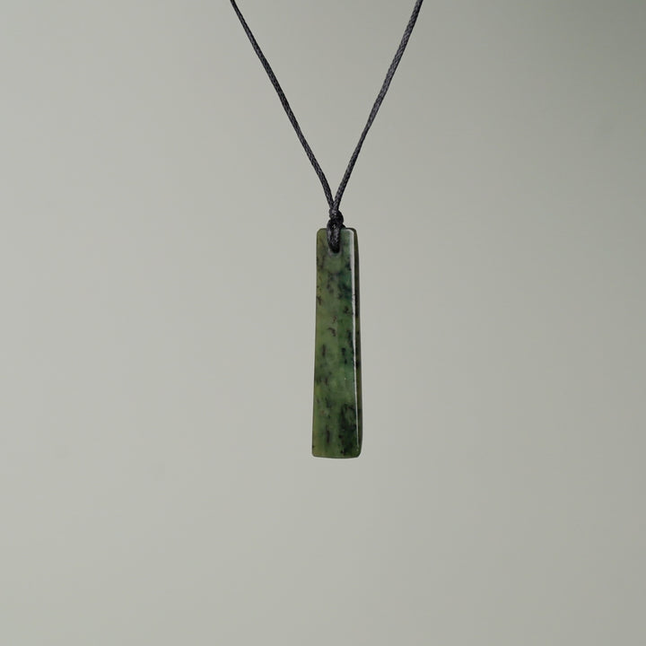 Pounamu Toki Pendant Medium