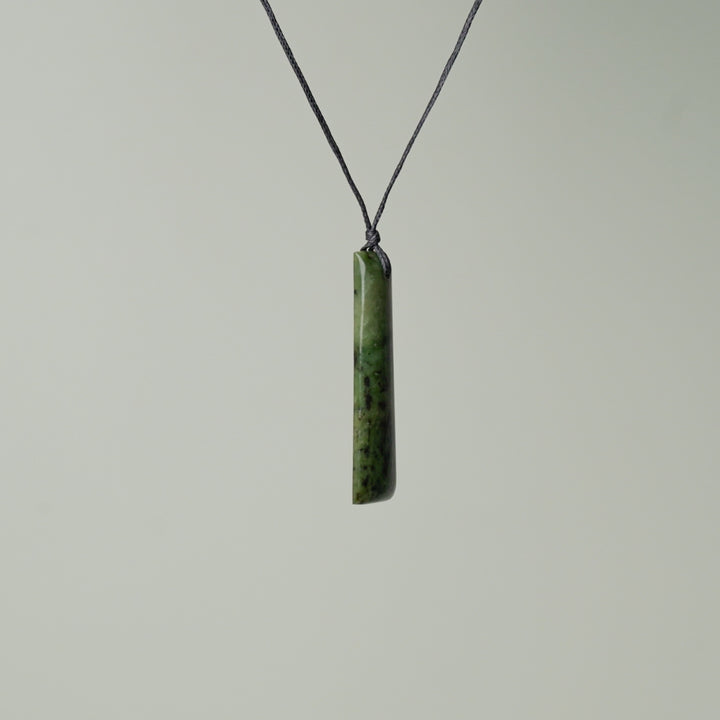 Pounamu Toki Pendant Medium