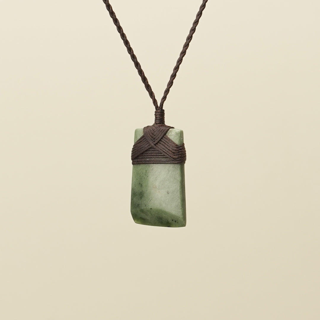 Toki Inanga Pounamu Small Pendant