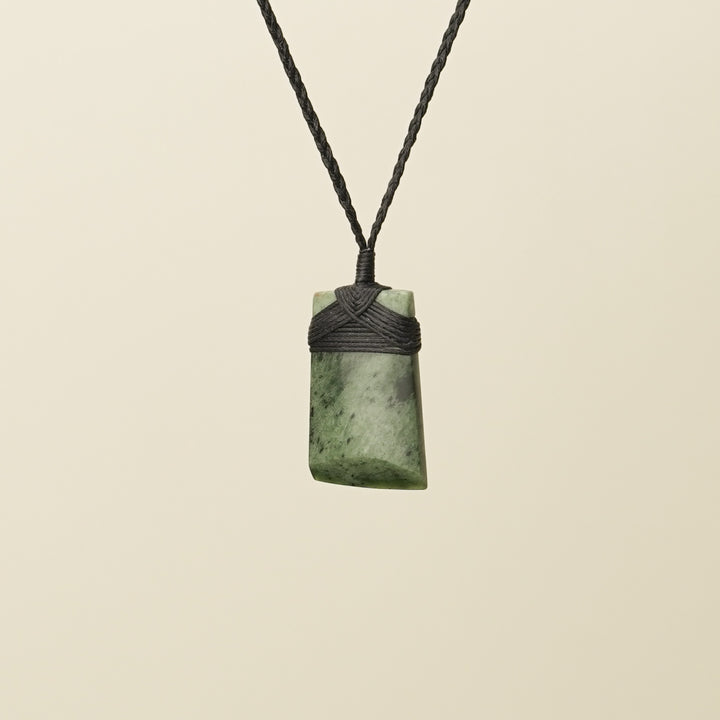 Toki Inanga Kawakawa Pounamu Small Pendant