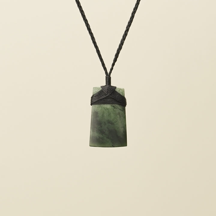 Toki Inanga Kawakawa Pounamu Small Pendant