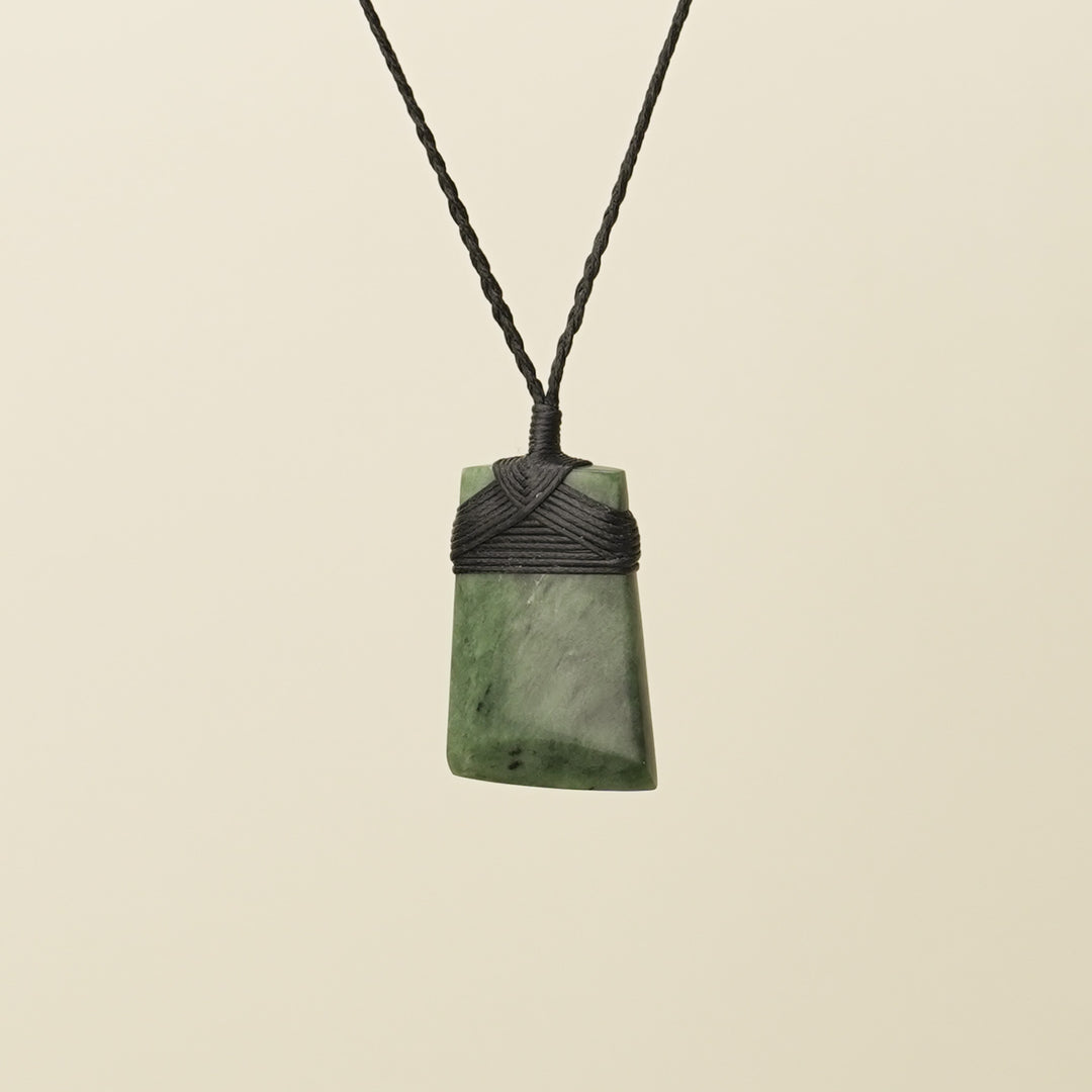Toki Inanga Pounamu Small Pendant