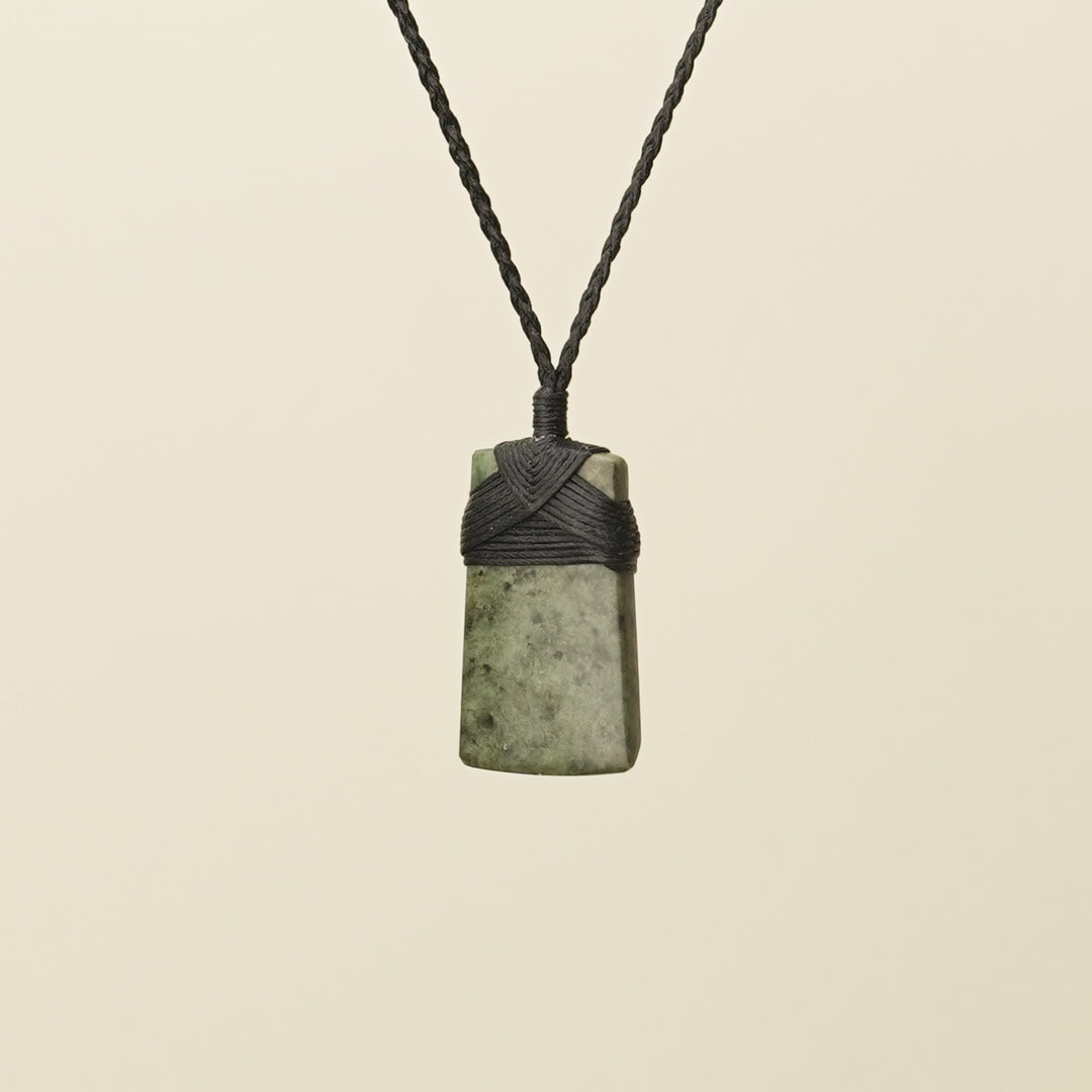 Toki Raukaraka Pounamu Small Pendant