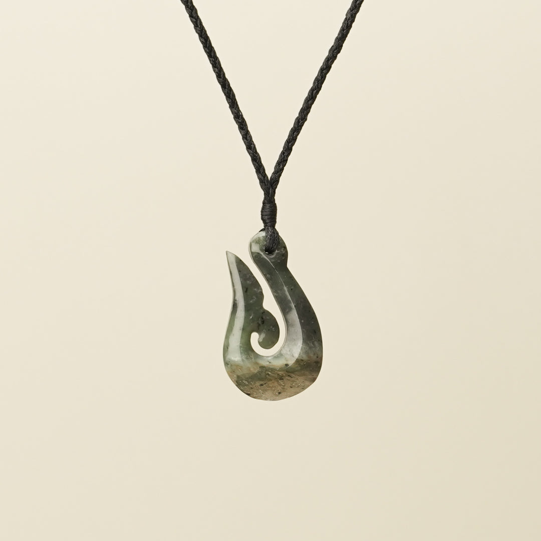 Hei Matau Whale's Tail Pounamu – Medium