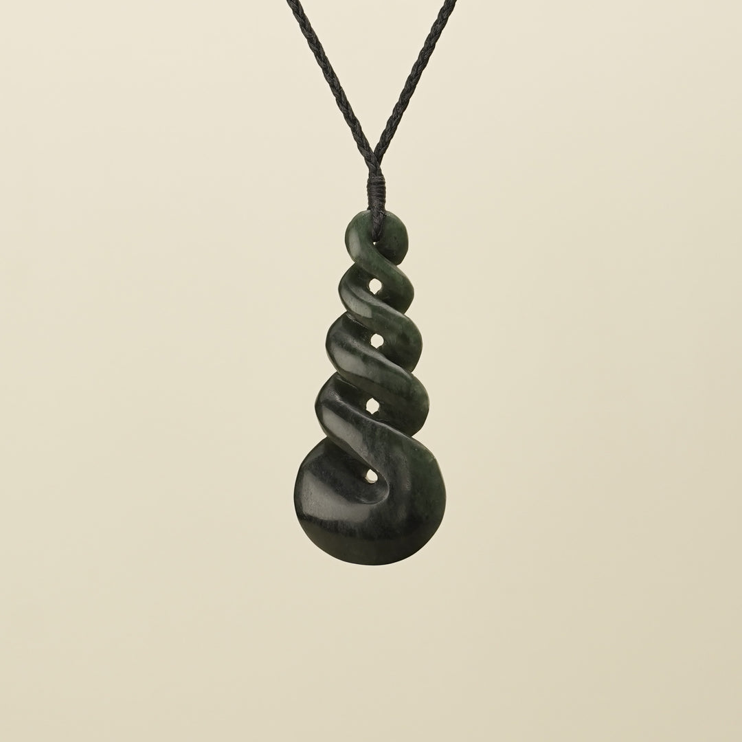 Pikorua Twist Kawakawa Pounamu Pendant Large