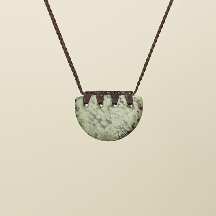 Kōuma Breastplate Kōkopu Pounamu Medium