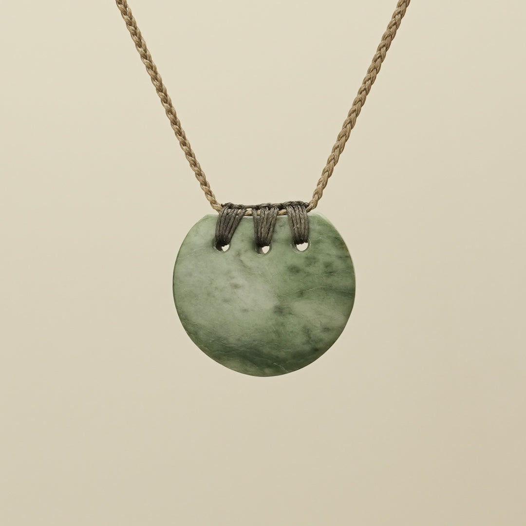 Kōuma Breastplate Inanga Pounamu Small