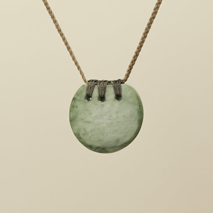 Kōuma Breastplate Inanga Pounamu Small
