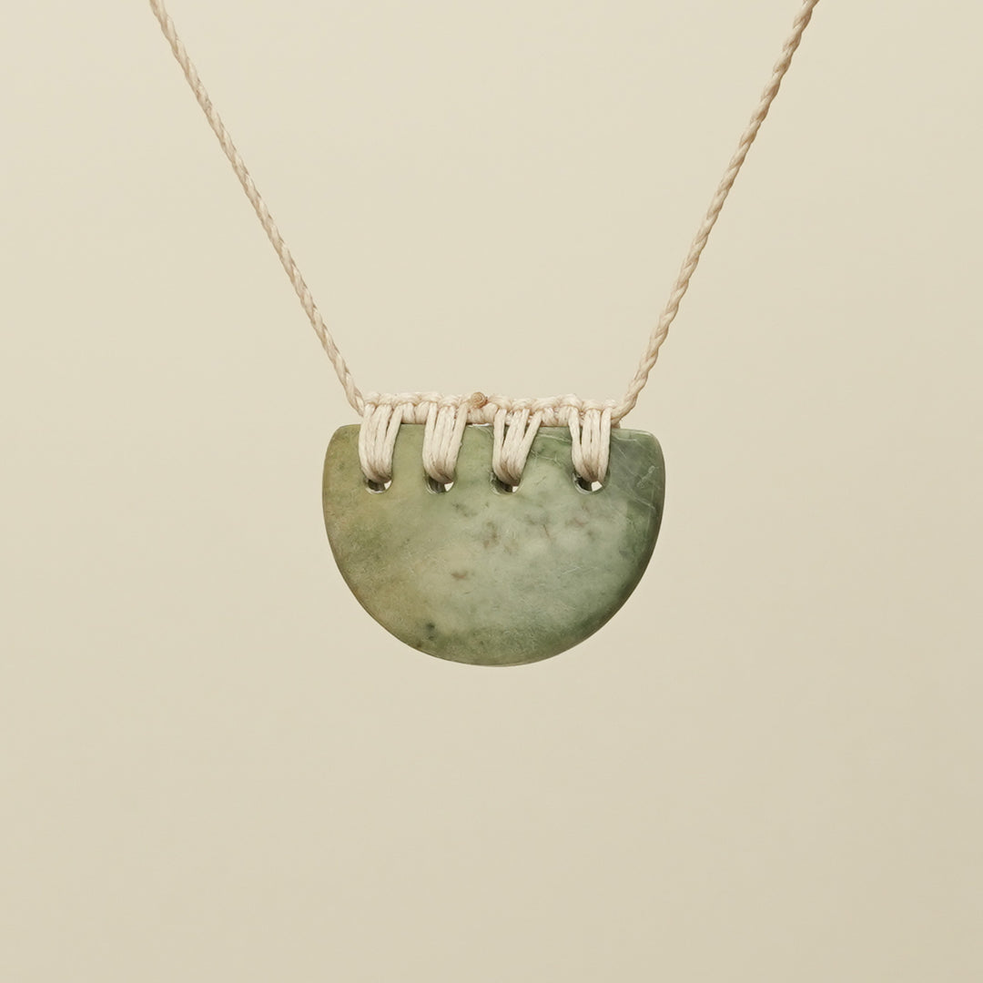 Kōuma Breastplate Raukaraka Pounamu Small