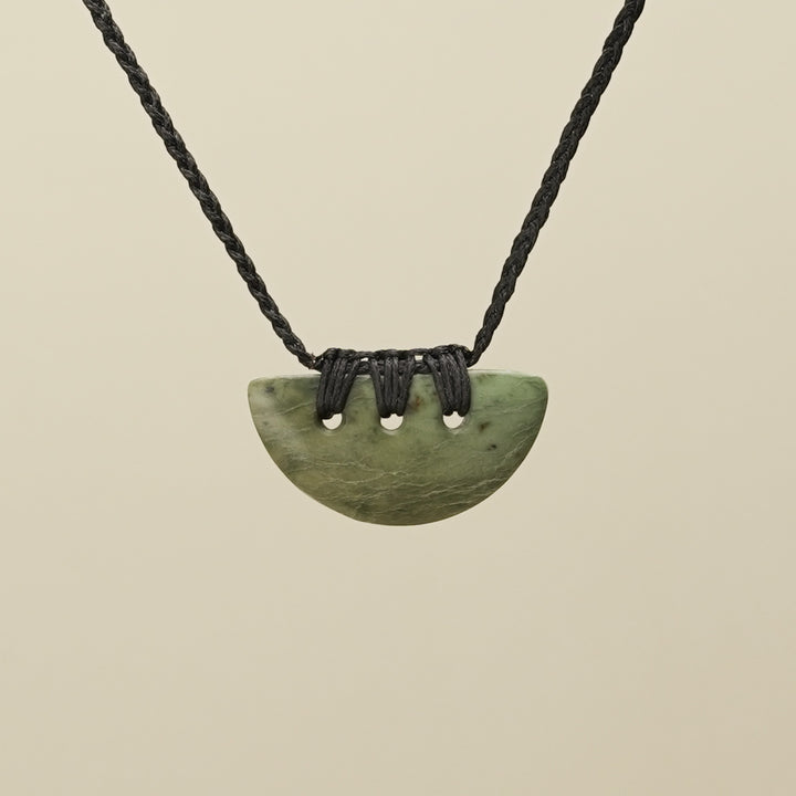 Kōuma Breastplate Raukaraka Pounamu Extra Small