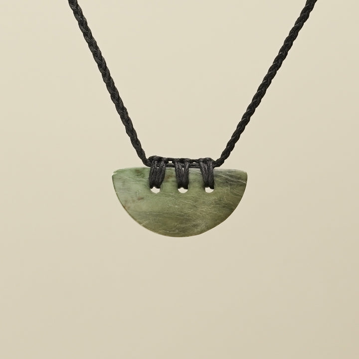 Kōuma Breastplate Raukaraka Pounamu Extra Small