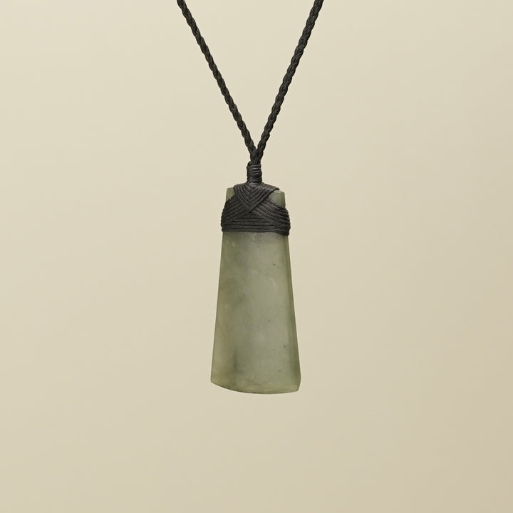 Toki Inanga Pounamu Medium Pendant