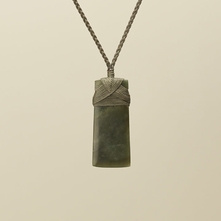 Toki Raukaraka Pounamu Medium Pendant